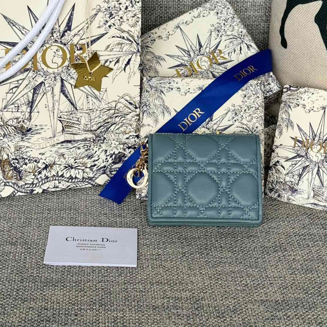 MINI LADY GARDENIA WALLET 11 IN SLATE GREY QUILTED CALFSKIN