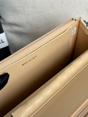 CC WOC ENTRUPY 19 BAG IN DARK CREAM CALFSKIN