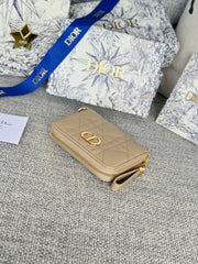 CARO SCARLET WALLET 11 IN BEIGE MACROCANNAGE CALFSKIN