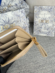 CARO SCARLET WALLET 11 IN BEIGE MACROCANNAGE CALFSKIN
