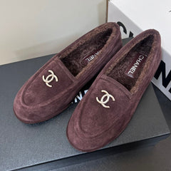 LOAFER IN CHESTNUT BROWN SUEDE AND SOLF FLEECE LINING