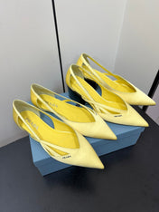 CUT-OUT BALLERINAS IN LIGHT YELLOW SATIN