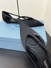 CUT-OUT BALLERINAS IN BLACK SATIN