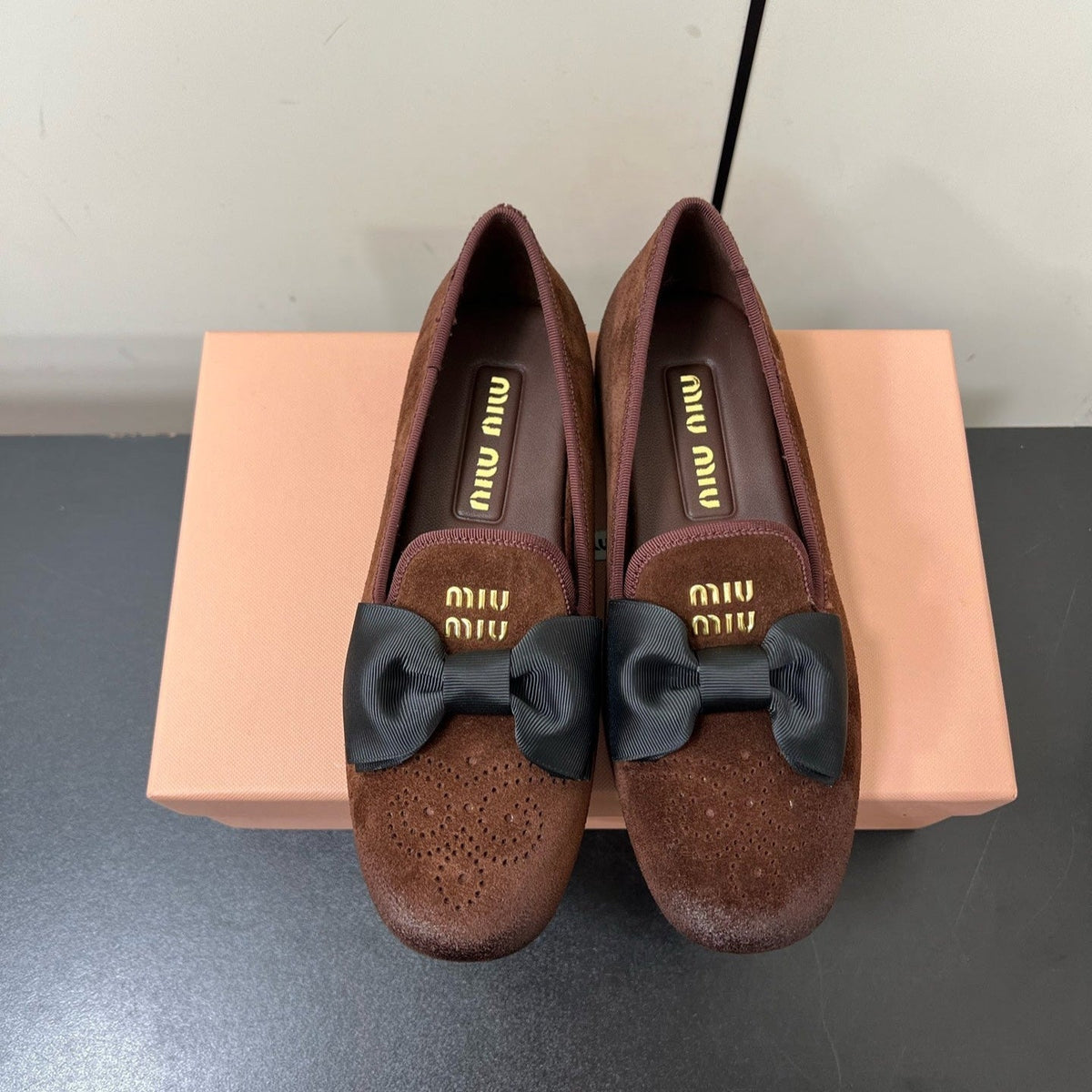 LOAFERS WITH BOW IN CHOCOLATE SUEDE