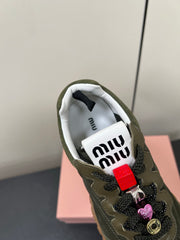 TYRE SNEAKERS IN DARK GREEN TECHNICAL FABRIC AND SUEDE WITH STICKER