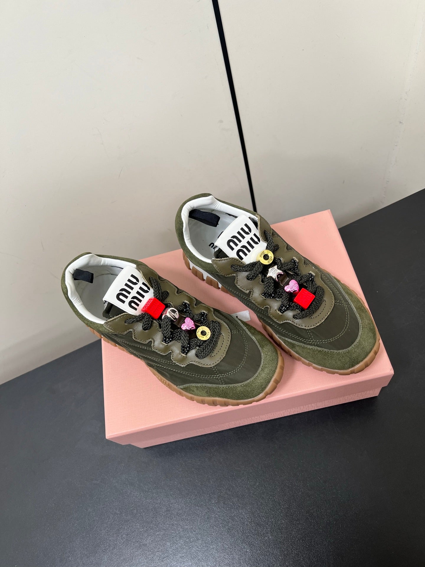 TYRE SNEAKERS IN DARK GREEN TECHNICAL FABRIC AND SUEDE WITH STICKER