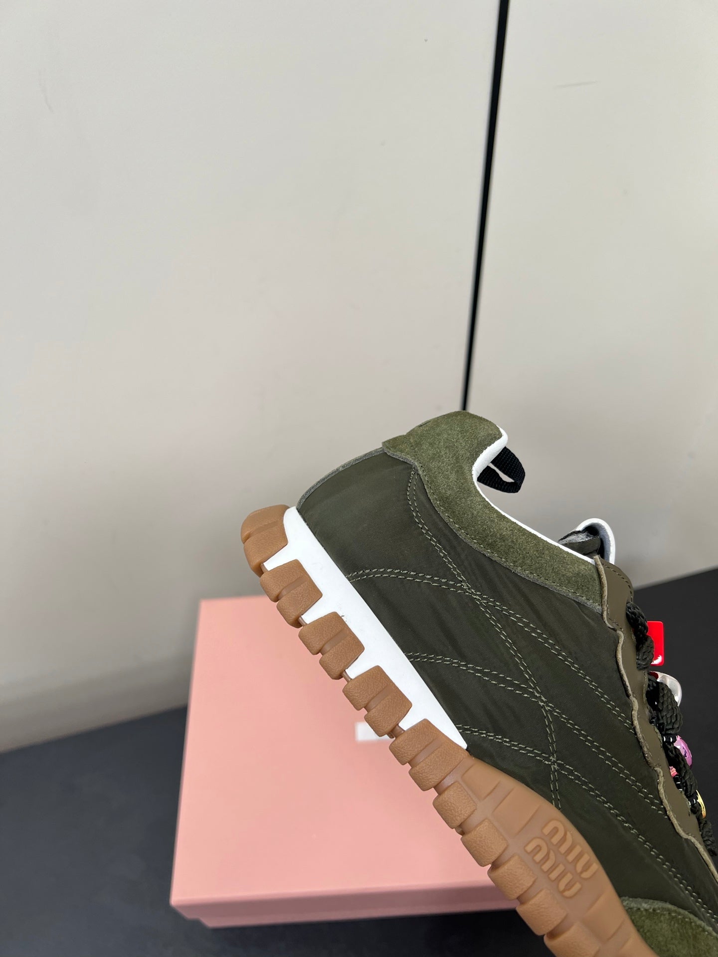 TYRE SNEAKERS IN DARK GREEN TECHNICAL FABRIC AND SUEDE WITH STICKER