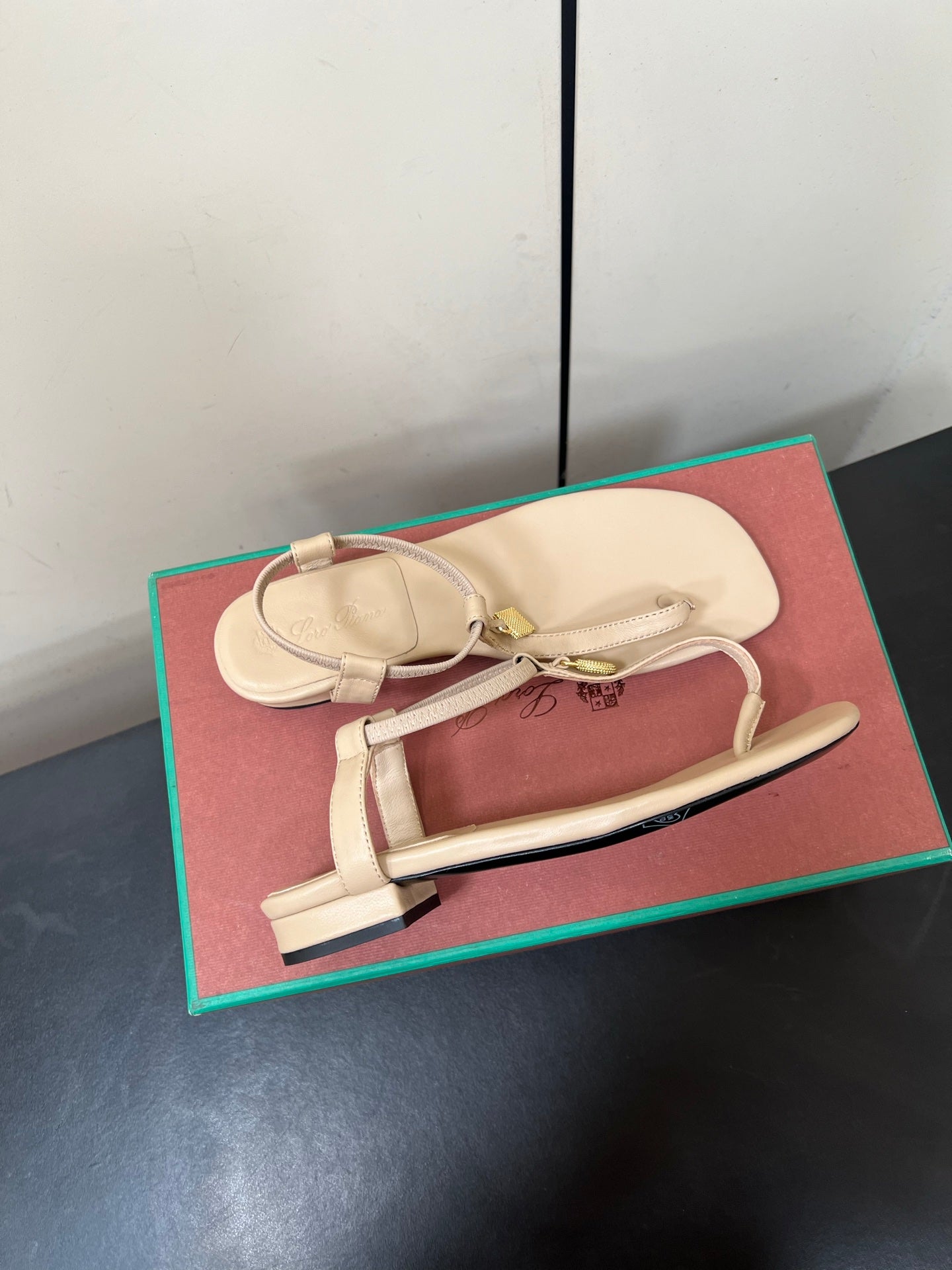 LP MINDIL SANDAL IN BEIGE LAMBSKIN