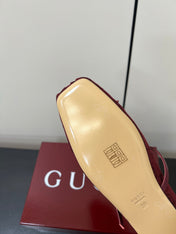 GG MARY JANE 25S IN DARK RED CANVAS WITH GOLD HARDWARE