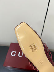 GG MARY JANE 25S IN RED LAMBSKIN WITH GOLD HARDWARE