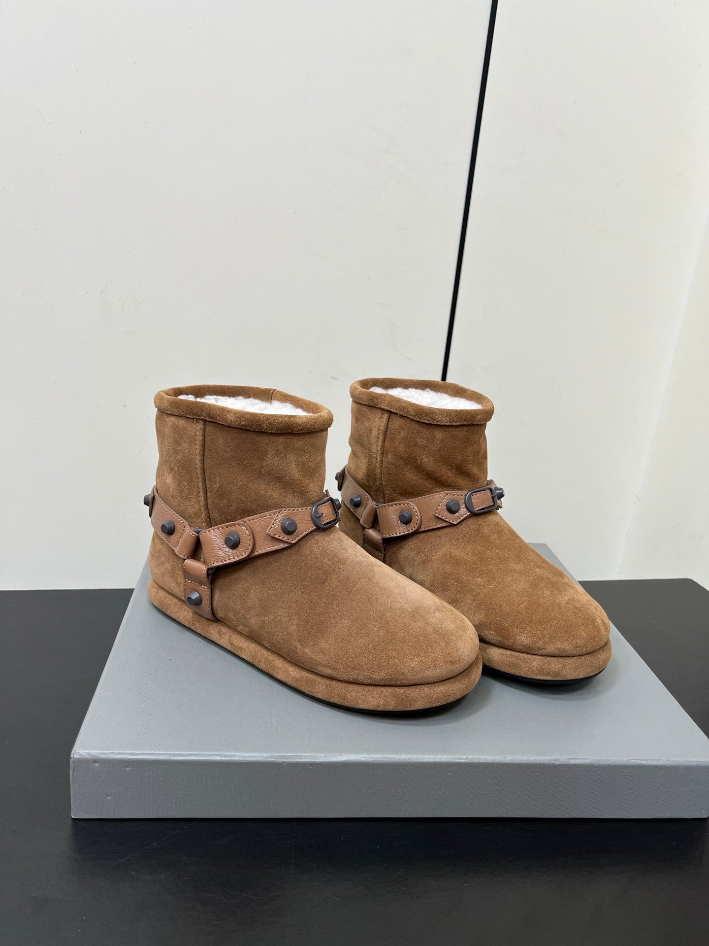 BALENCIAGA 25S ALASKA ANKLE BOOTS IN BROWN SUEDE AND LAMBSKIN