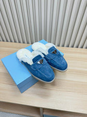 TRIANGLE LOGO FLATS IN AZURE BLUE SUEDE AND FUR LINING
