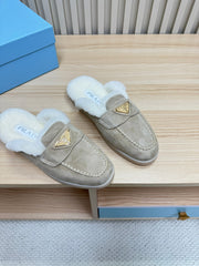 TRIANGLE LOGO FLATS IN KHAKI BEIGE SUEDE AND FUR LINING