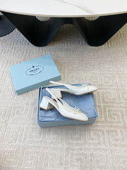 TRIANGLE LOGO SLINGBACK PUMPS WITH BOW IN WHITE CALFSKIN