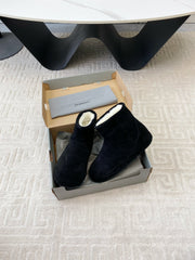 FLAT ANKLE BOOTS IN BLACK SUEDE AND SHEARLING LINING