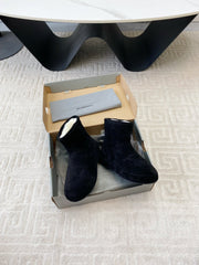 FLAT ANKLE BOOTS IN BLACK SUEDE AND SHEARLING LINING