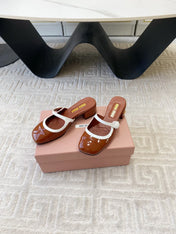 MARY JANE MULE PUMPS IN RED BROWN GLOSSY SHEEPSKIN