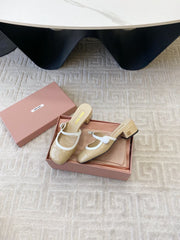 MARY JANE MULE PUMPS IN BEIGE GLOSSY SHEEPSKIN