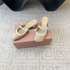 MARY JANE MULE PUMPS IN BEIGE GLOSSY SHEEPSKIN