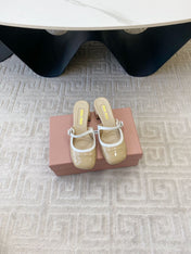 MARY JANE MULE PUMPS IN BEIGE GLOSSY SHEEPSKIN