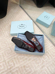 MARY JANE FLATS SQUARE TOE IN BURGUNDY RED PATENT SHEEPSKIN