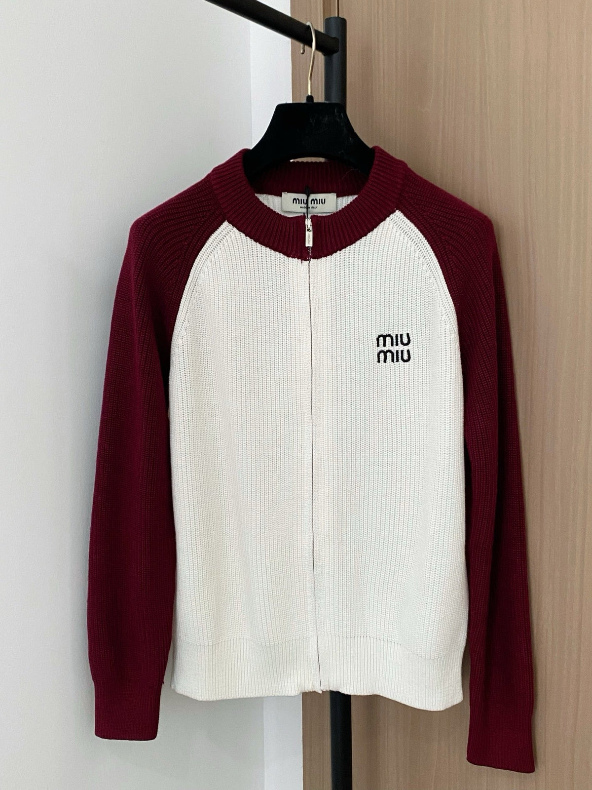 MIUMIU CARDIGAN STYLE 156