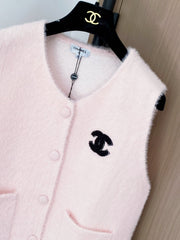 CHANEL 25S SLEEVELESS VEST 368