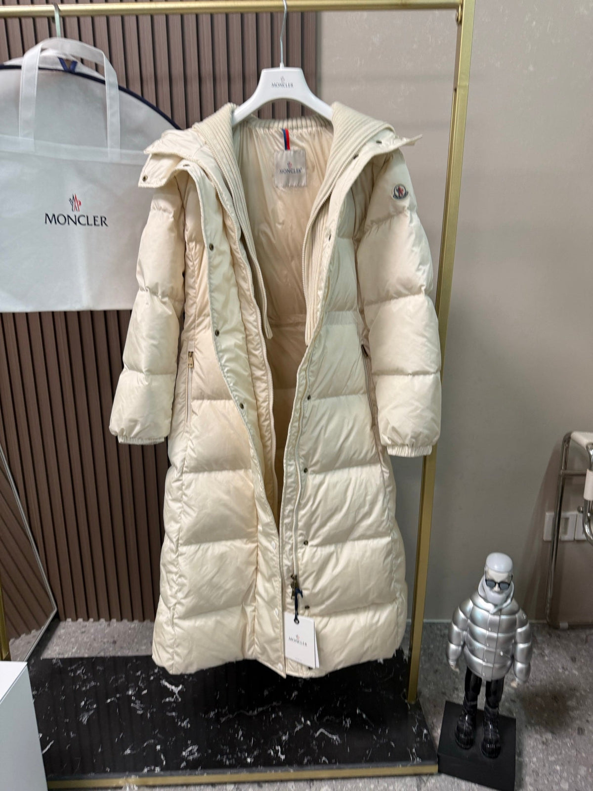 MONCLER COAT STYLE 140