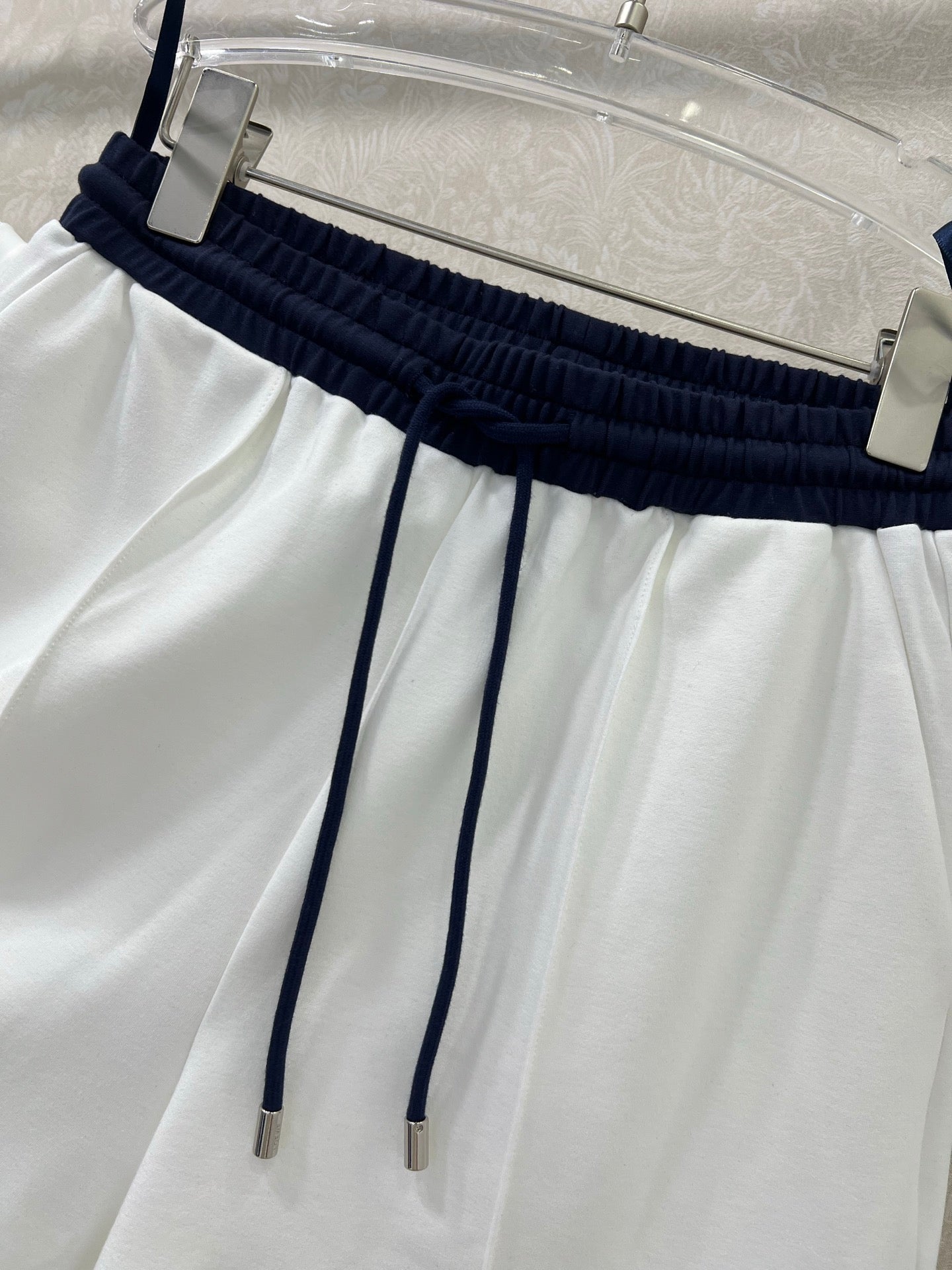 LOEWE SHORT-SLEEVE T-SHIRT AND SHORTS SET 275216