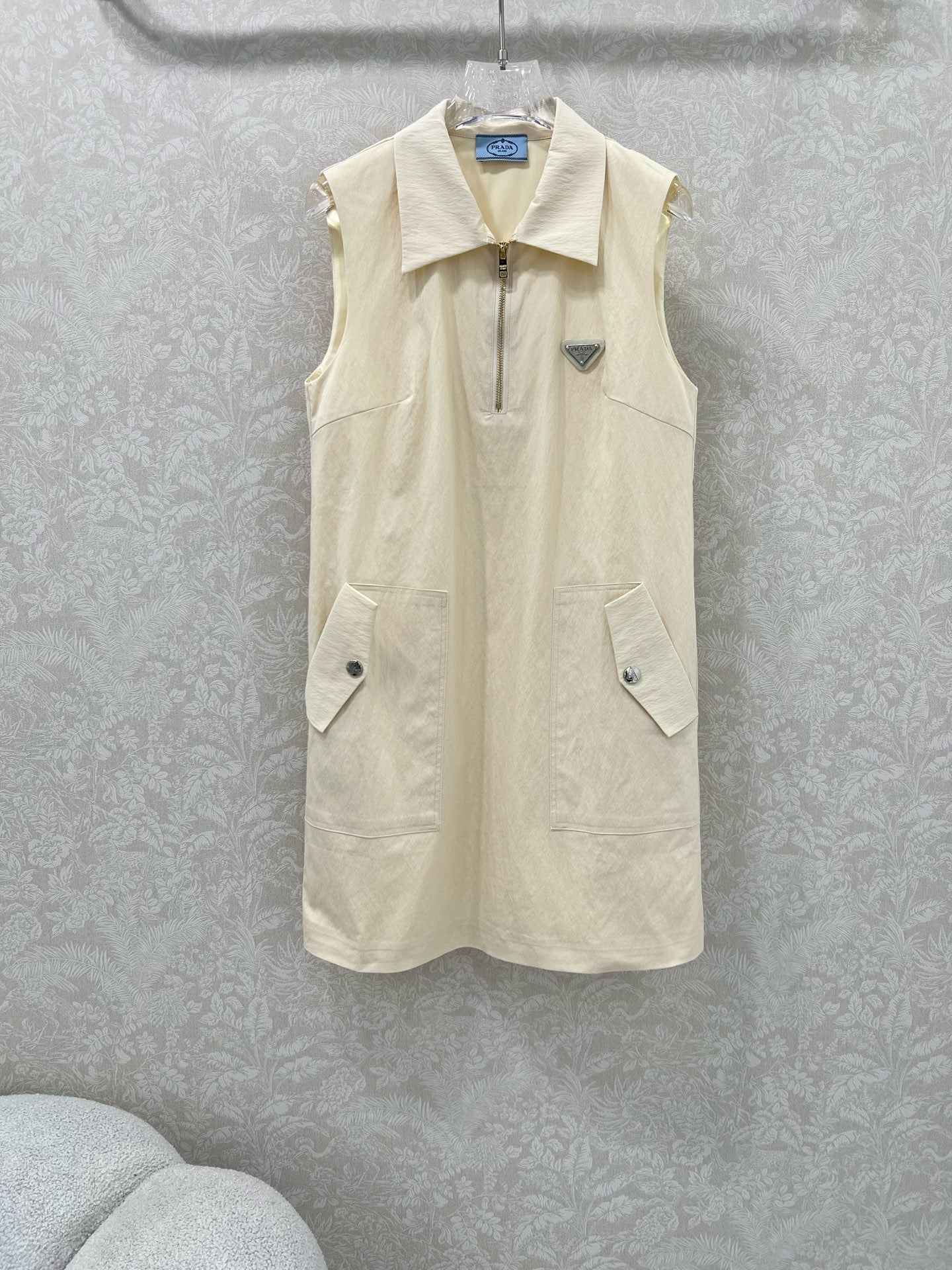 PRADA SLEEVELESS DRESS WITH ZIPPER DETAIL 269153