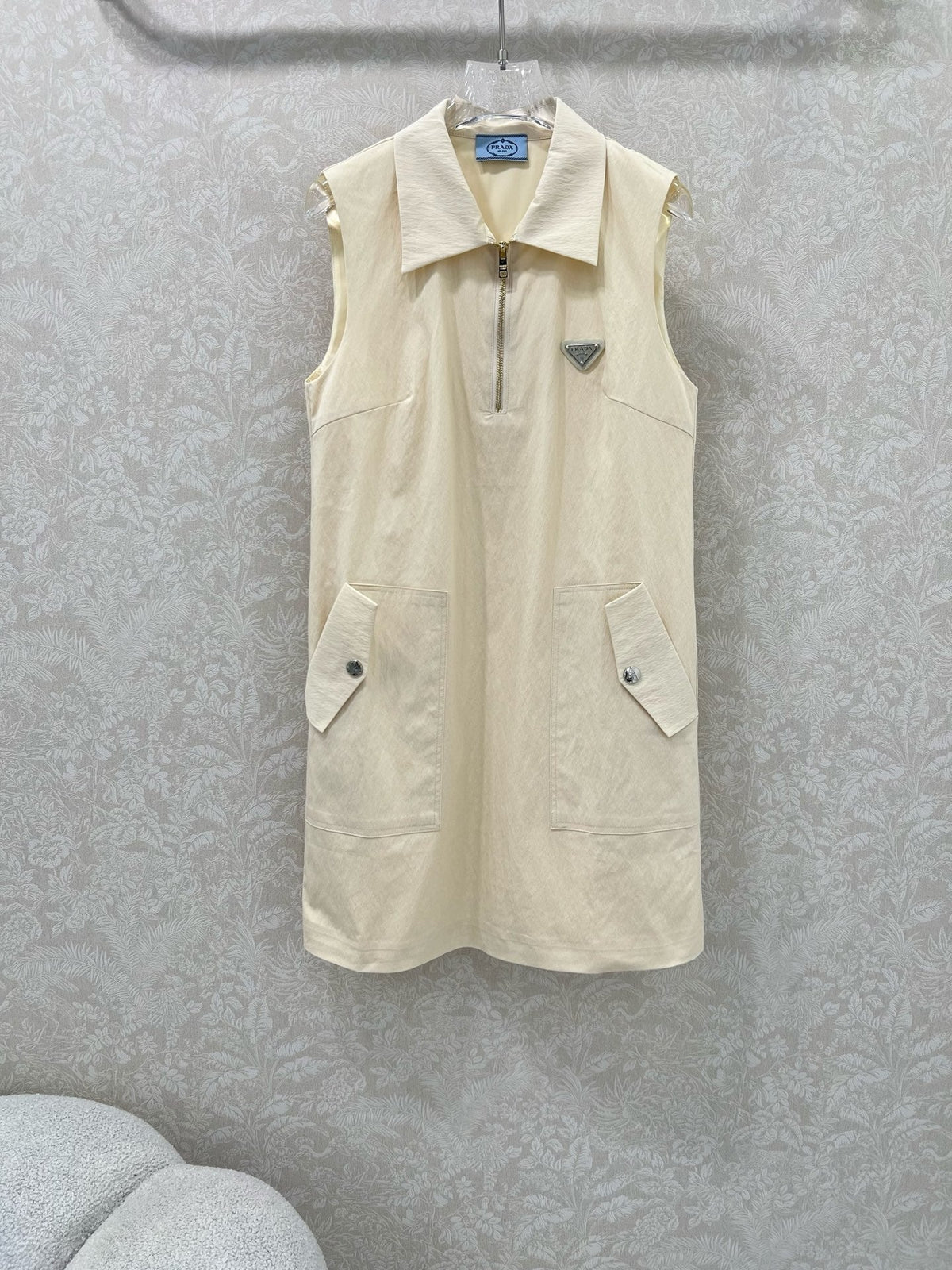 PRADA SLEEVELESS DRESS WITH ZIPPER DETAIL 269153