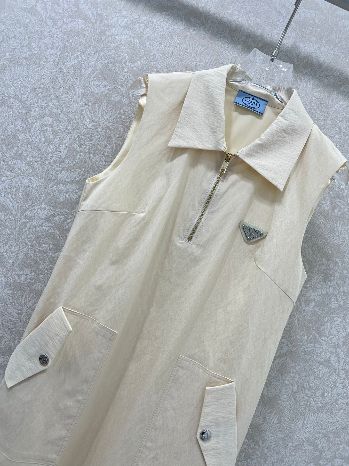 PRADA SLEEVELESS DRESS WITH ZIPPER DETAIL 269153