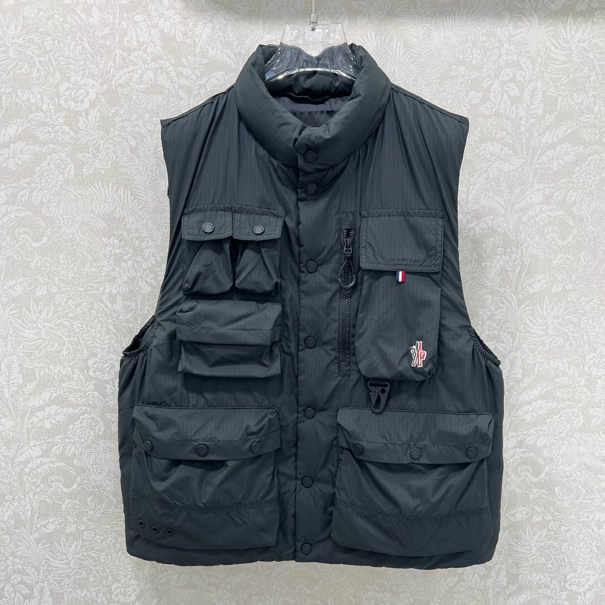 MONCLER 25S DOWN VEST 299331