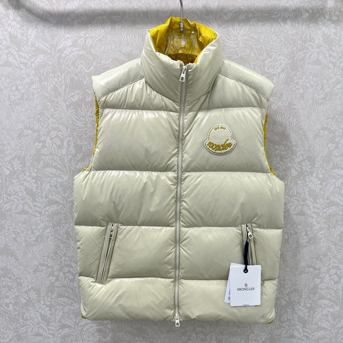 MONCLER 25S DOWN VEST 299326