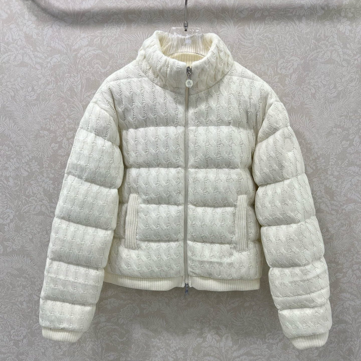 MONCLER 25S JACKET IN WHITE 095