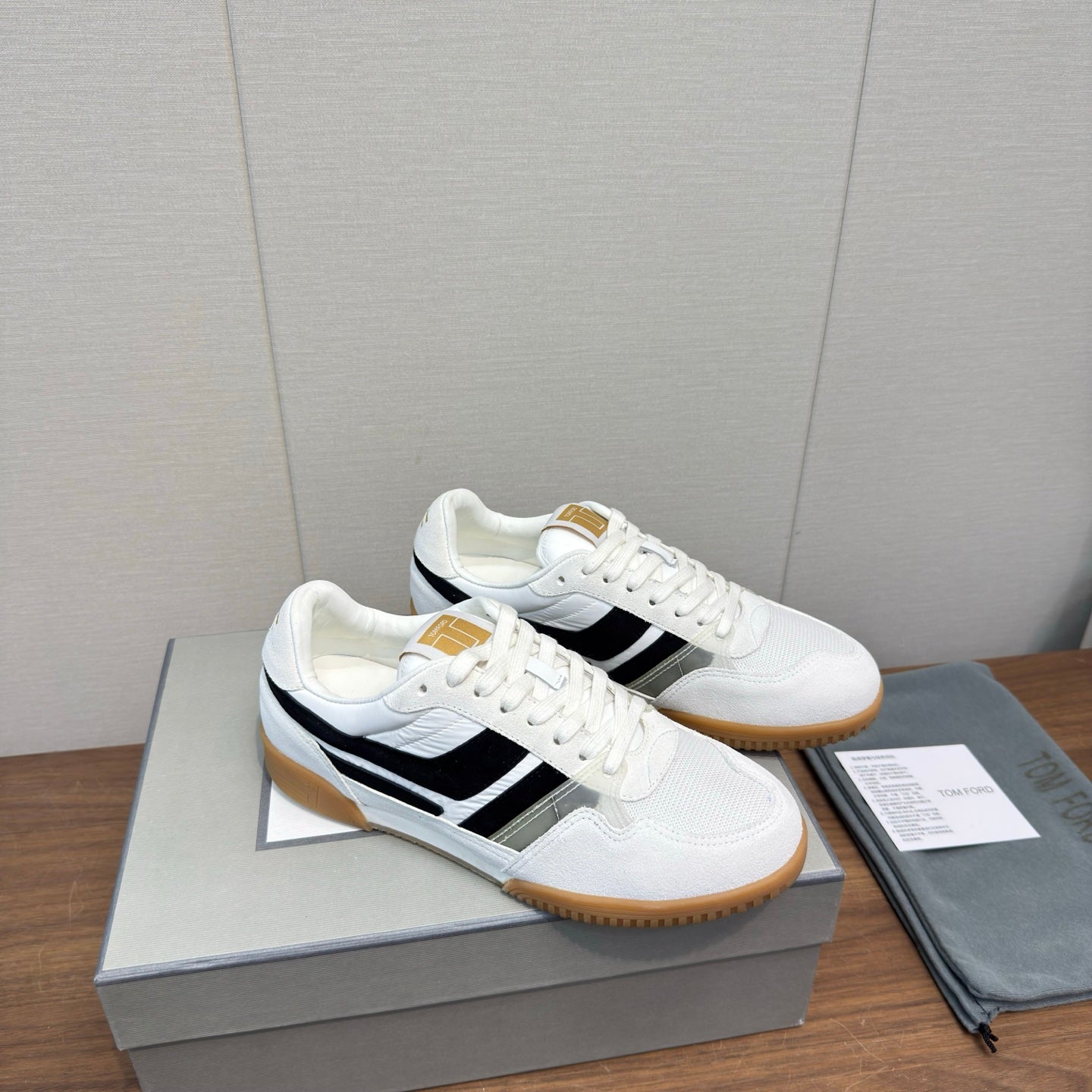 TOM FORD 26S JACKSON SNEAKERS IN WHITE AND BLACK SUEDE