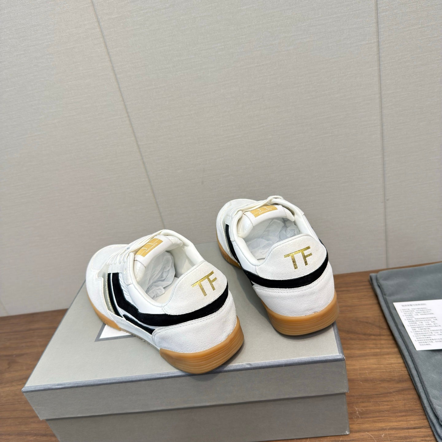 TOM FORD 26S JACKSON SNEAKERS IN WHITE AND BLACK SUEDE