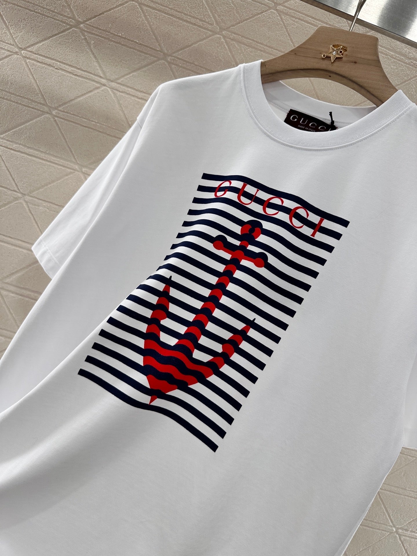 GUCCI T-SHIRT STYLE 38