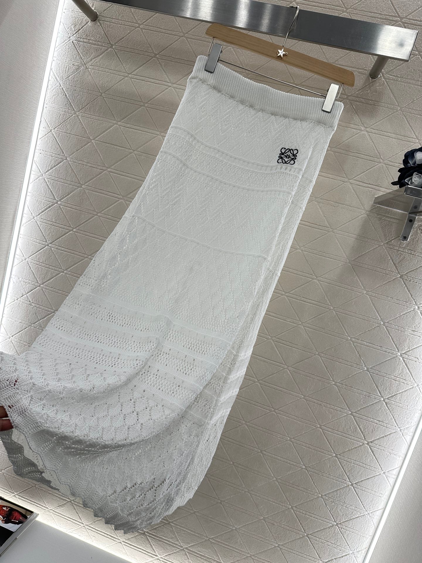 LOEWE HOLLOW KNITTED CARDIGAN DRESS SET 276594