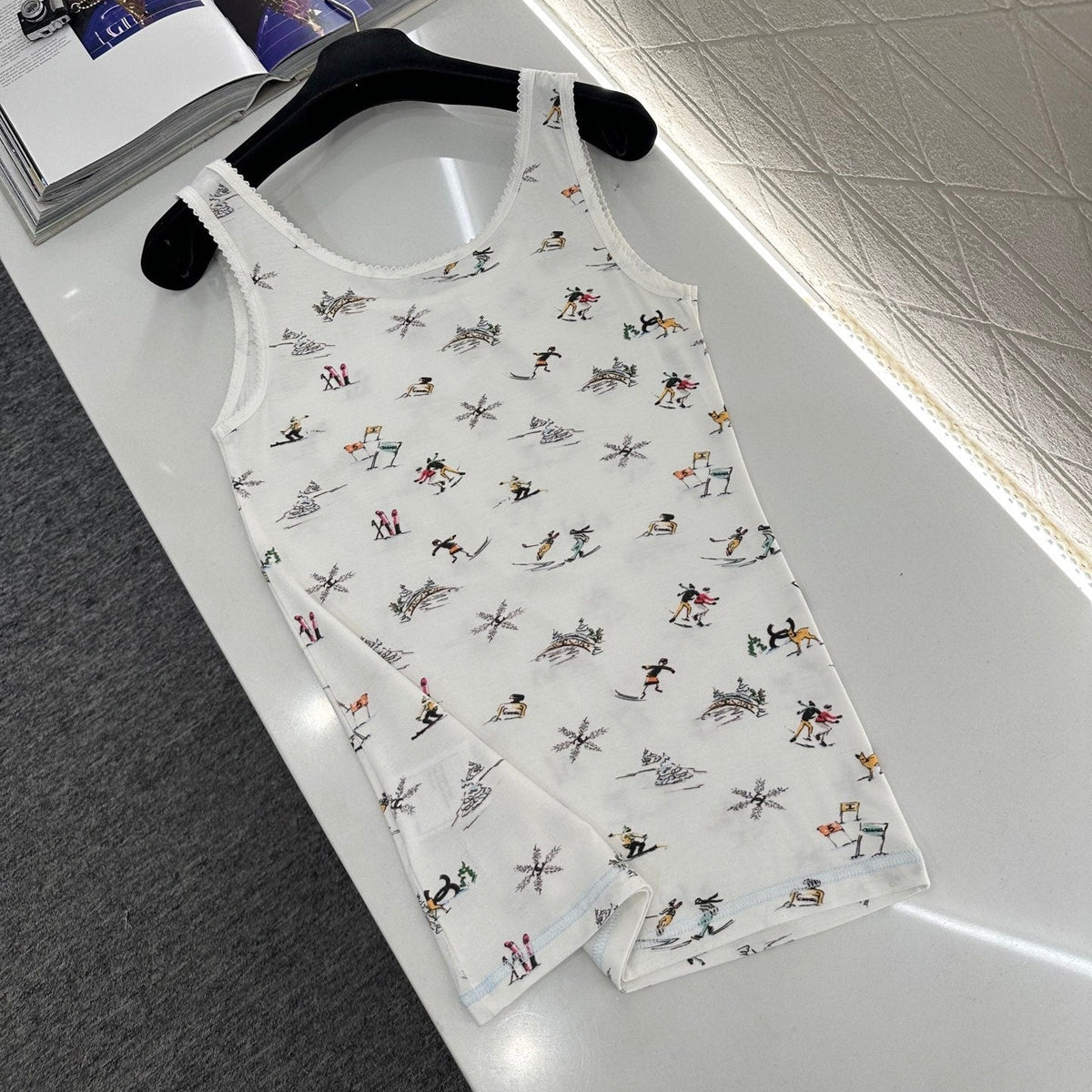 CHANEL 25S TANK TOP 407