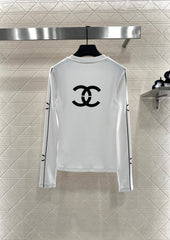 CHANEL 25S LONG-SLEEVE CREW NECK T-SHIRT 406