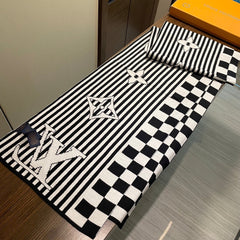 GRAPHICAL 180 CM SCARF IN WHITE MIX BLACK CASHMERE 388201