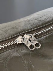 SUPERBUSY SLING BAG 35 IN KHAKI GREEN LAMBSKIN