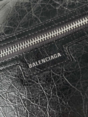 SUPERBUSY MESSENGER BAG 33 IN BLACK ARENA LAMBSKIN