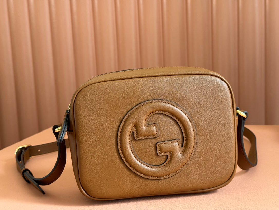 BLONDIE SMALL SHOULDER BAG 21 IN BROWN SMOOTH CALFSKIN