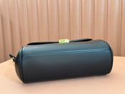 CHAIN SHOULDER BAG 24 IN BLACK PATENT SMOOTH CALFSKIN