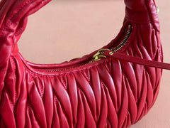 WANDER MATELASSÉ HANDBAG 23 IN CERISE RED LAMBSKIN