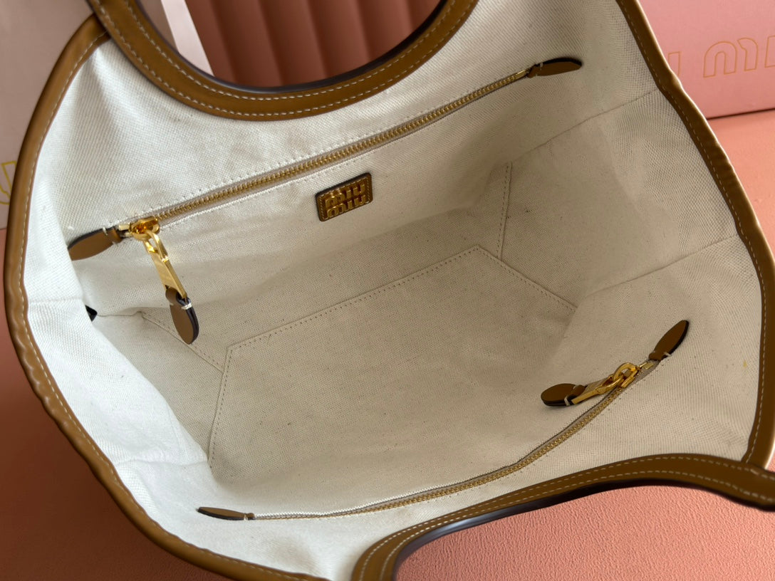 MIUHOBO TOTE 28 IN BROWN CALFSKIN FABRIC LINING GOLD LOCK