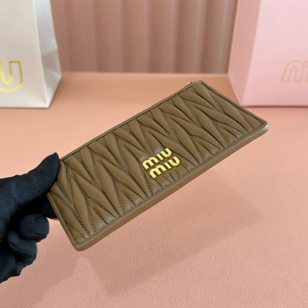 MATELASSÉ LEATHER ENVELOPE WALLET CARAMEL