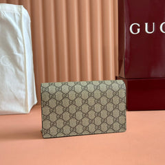GG MARMONT WALLET ON CHAIN 20 BEIGE AND WHITE IN CALFSKIN